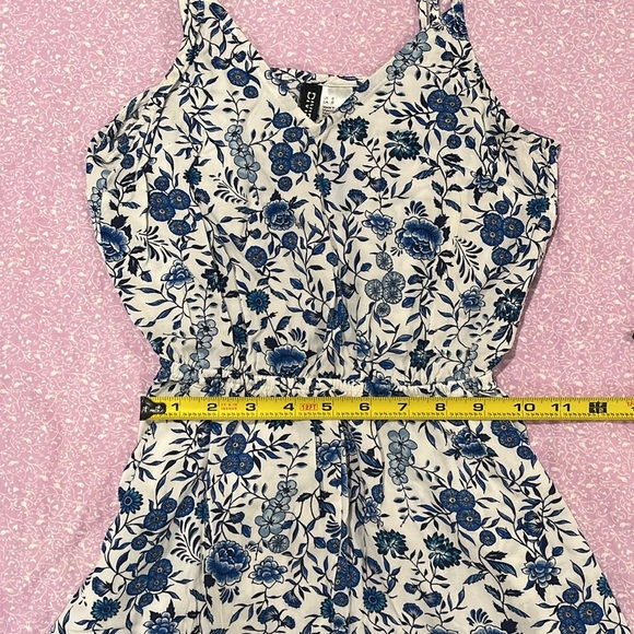 H&M Romper - Picture 5 of 5